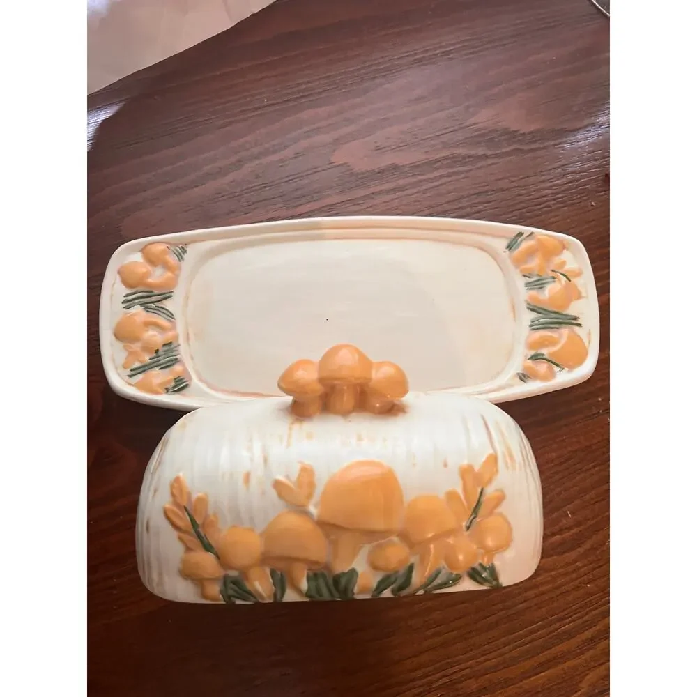 vintage 70s mushroom butter dish hand crafted ceramic retro kitchy kitchen decor